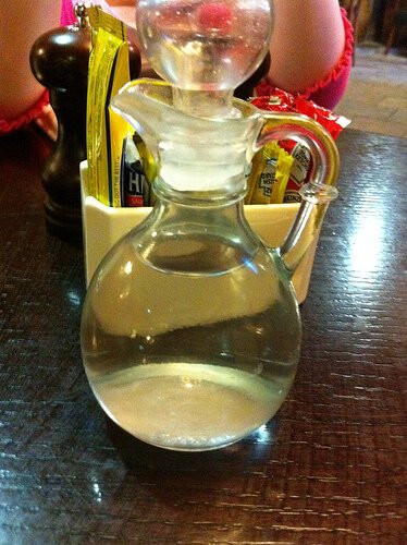 White wine vinegar