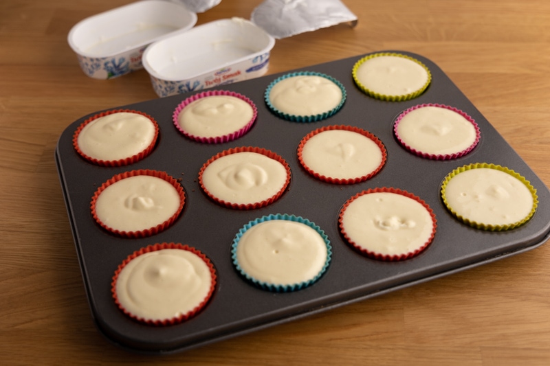 Baking mini cheesecakes