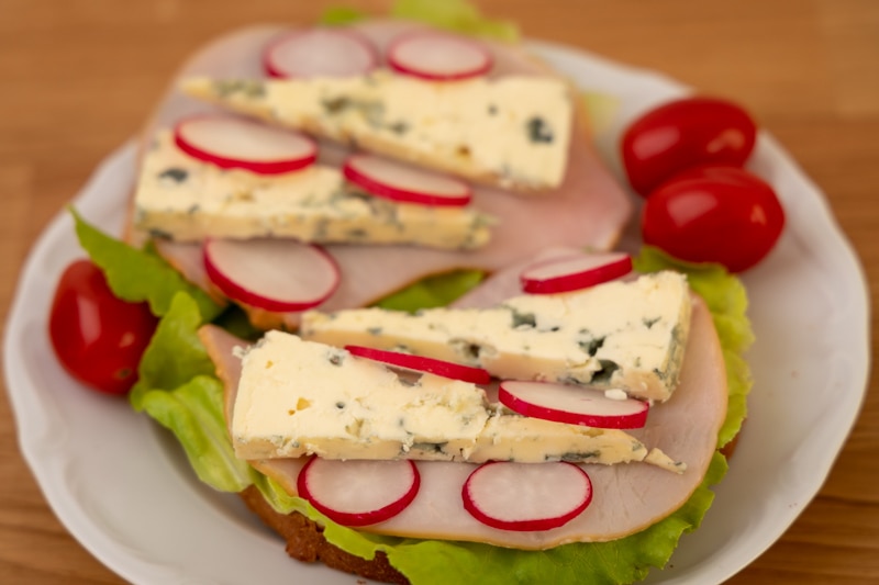 Blue cheese sandwiches