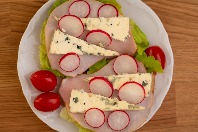 Breakfast with bread and blue cheese