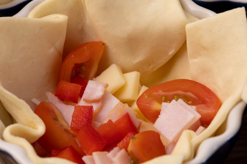 Cherry tomato quarters in puff pastry