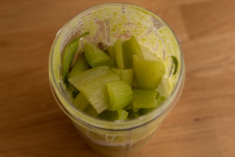 Defrosted celery in a green smoothie