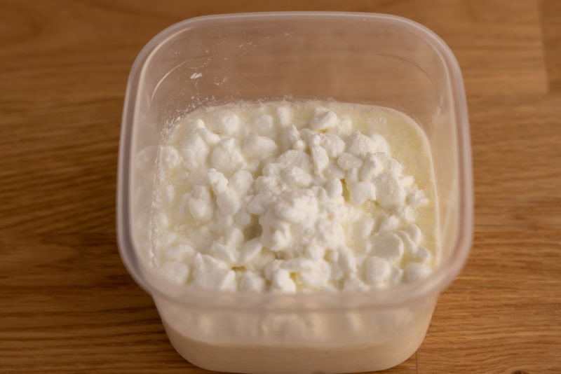 Defrosted cottage cheese