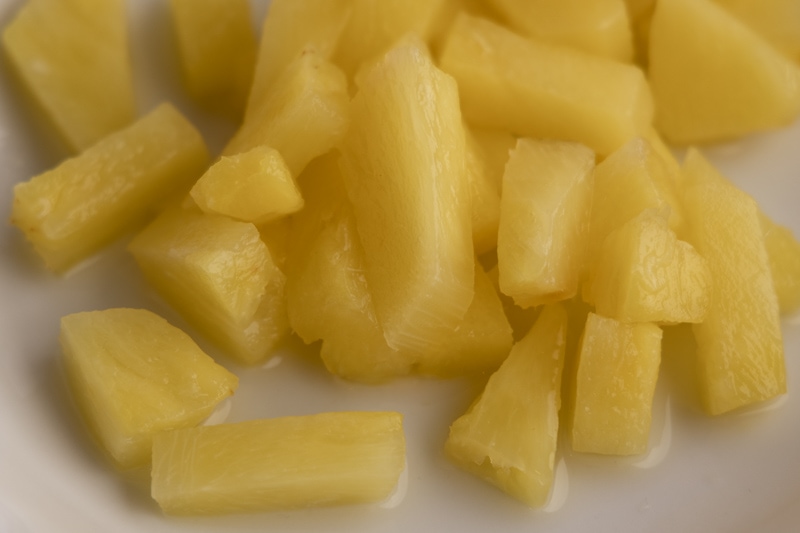 Defrosted pineapple chunks