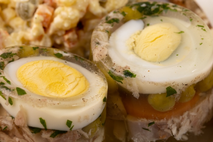 Eggs in aspic