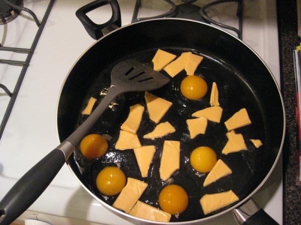 Eggs with Velveeta