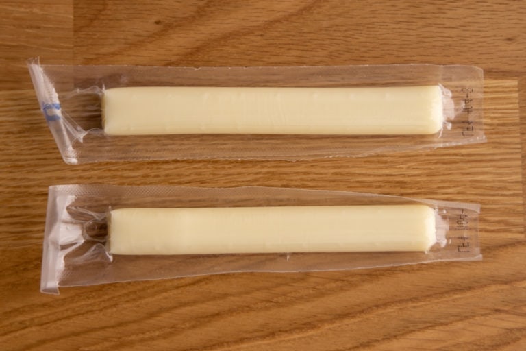 Frozen (top) and fresh string cheese