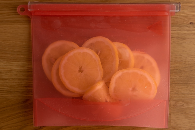 Frozen lemon slices