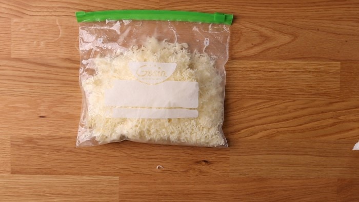 Frozen shredded mozzarella