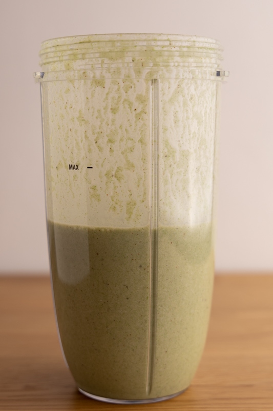 Green smoothie with honeydew