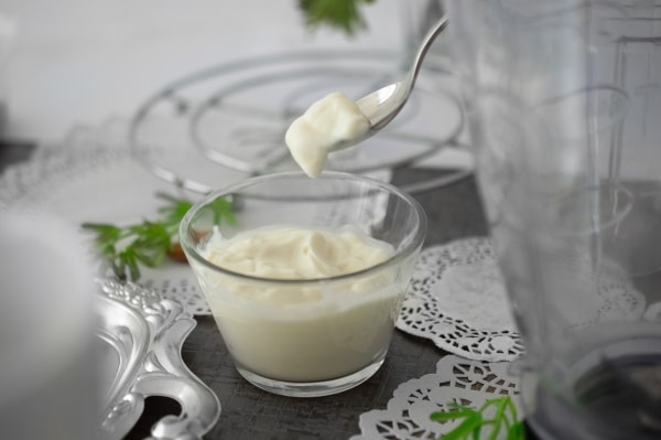 Mayonnaise in small glass bowl