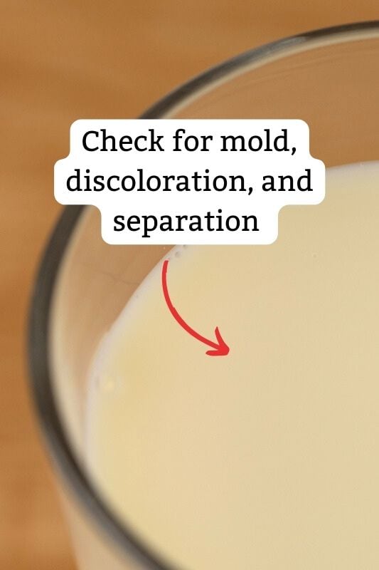 Oat-milk: check for mold and discoloration
