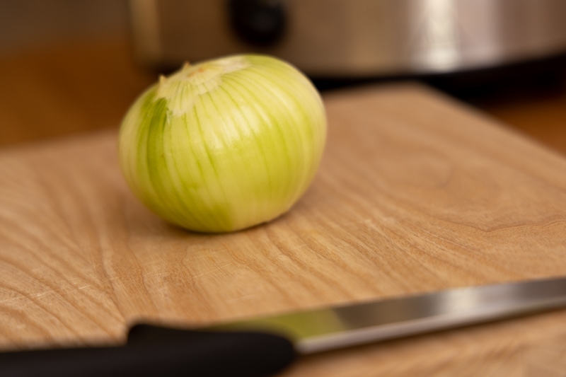 Onion on a cutting board