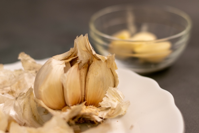 Peeling garlic cloves