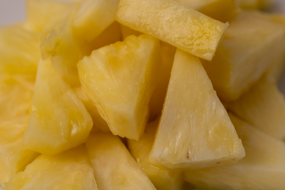Ananas a piccoli pezzi