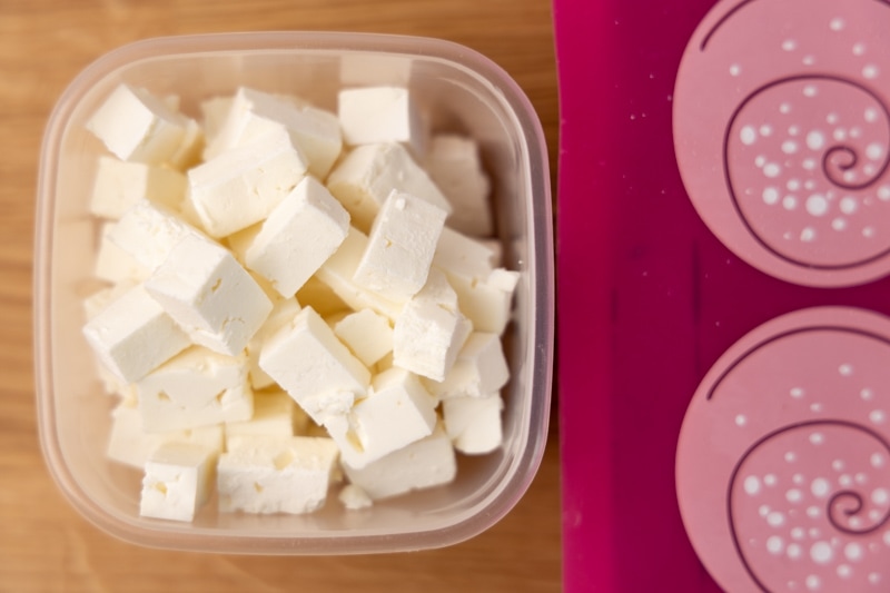 Pre-frozen feta