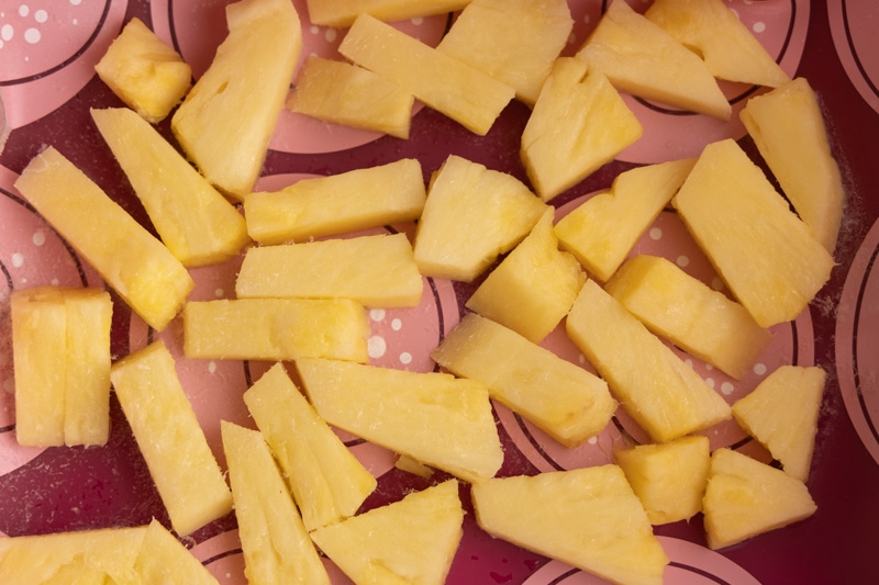 Pre-frozen pineapple chunks
