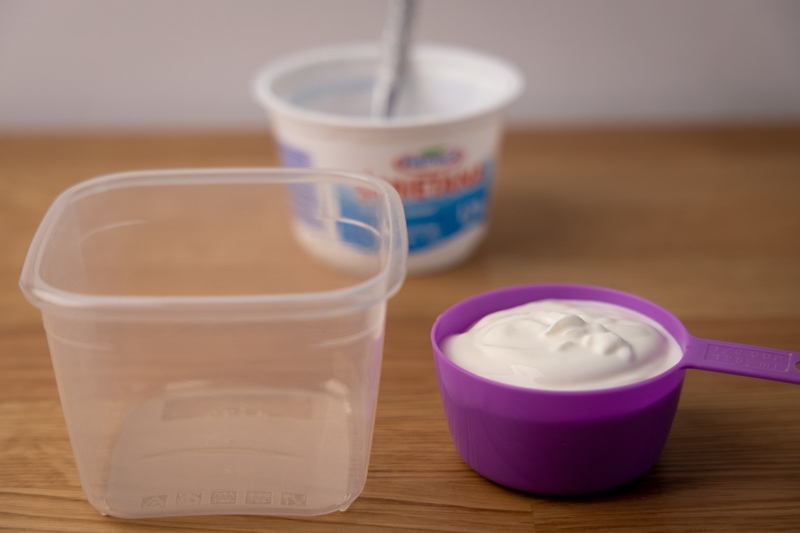 Prep for freezing sour cream