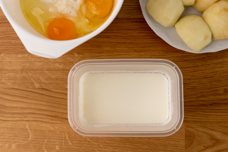 Preparing pancake batter with thawed yogurt