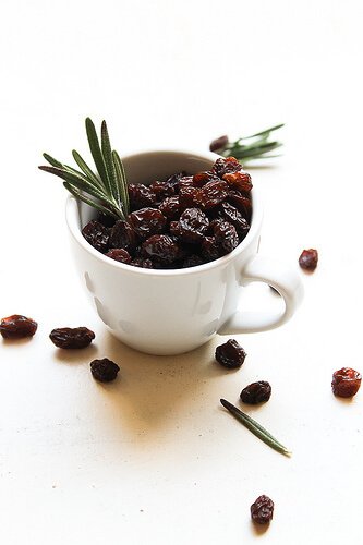 Raisins in a cup