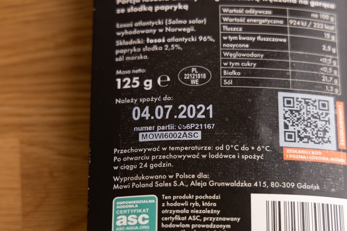 Smoked salmon date on label