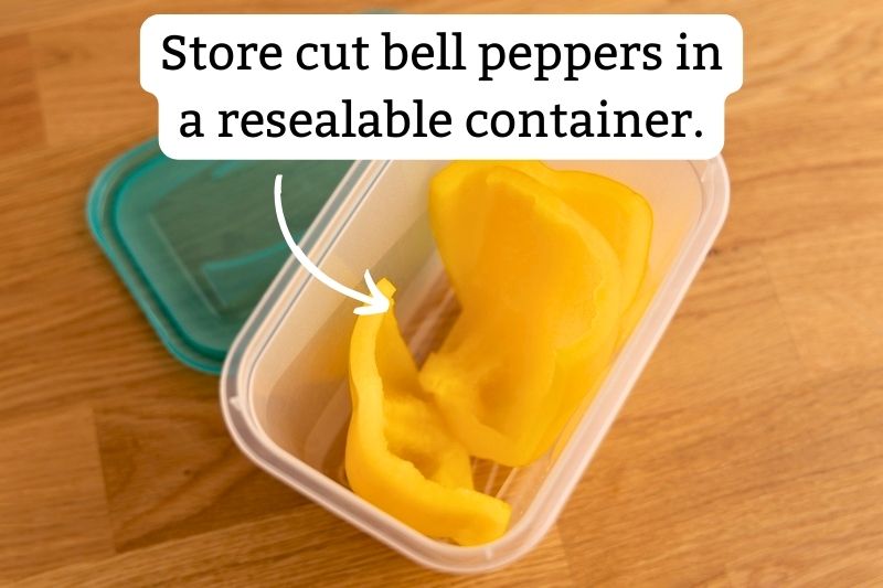 Storing cut bell peppers