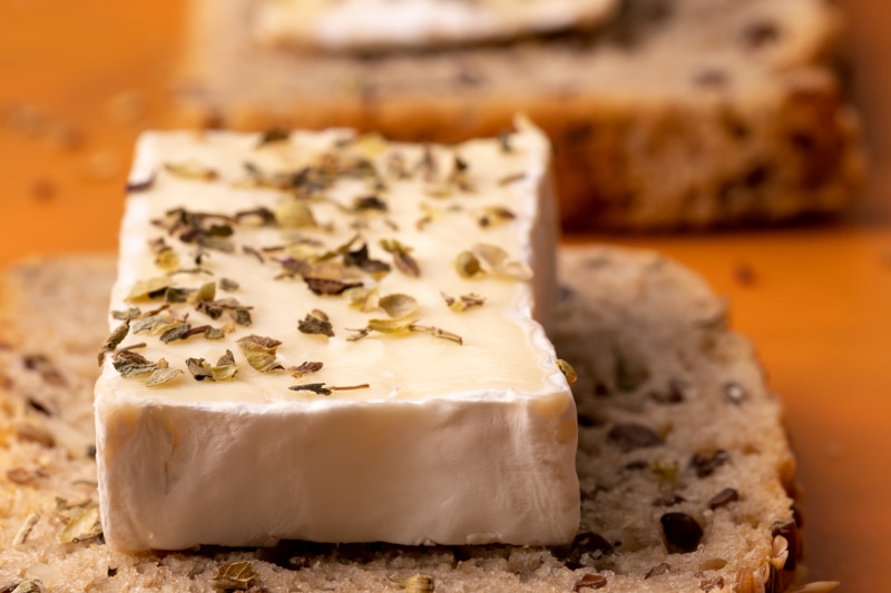 Thawed brie with basil & oregano