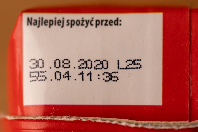 Tomato juice: date on container