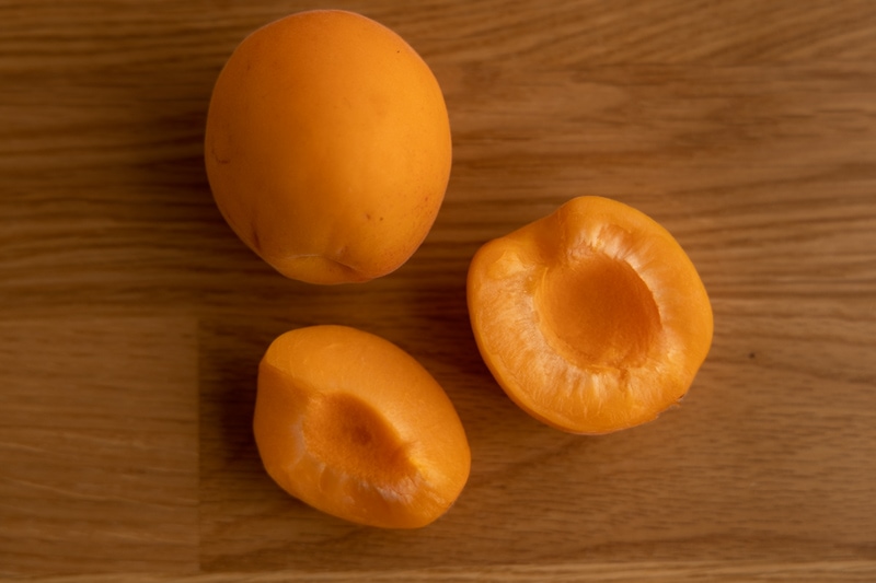 Whole and cut apricots